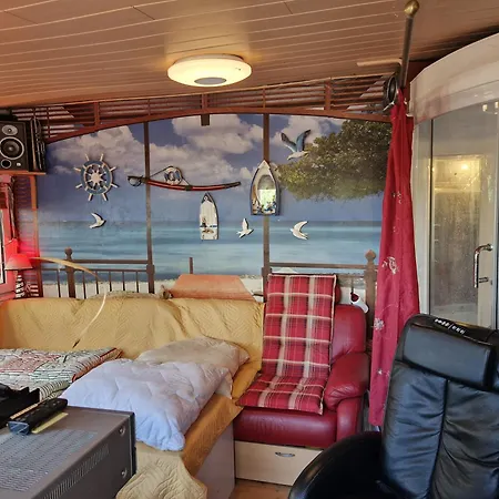 Und Dachgeschosswohnung Im Haus Am Von Berlin Zeuthen